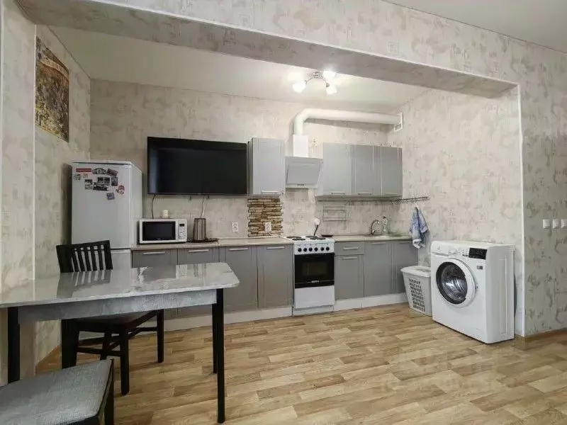 Студия Омская область, Омск ул. Малиновского, 18к2 (28.1 м) - Фото 2