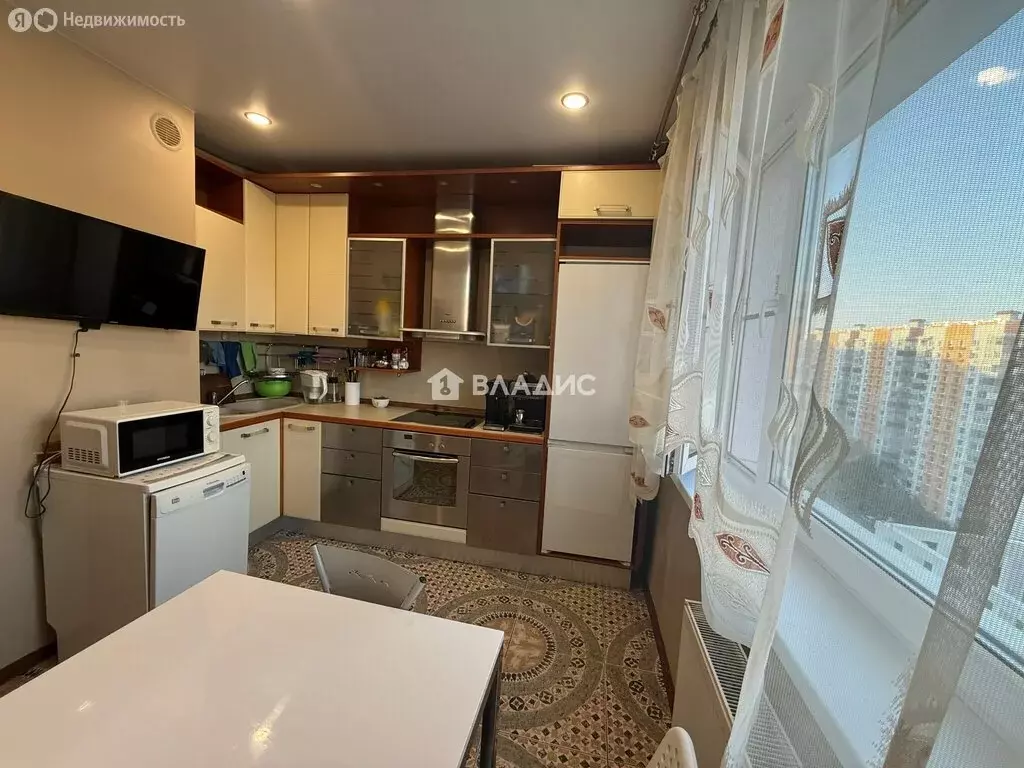 3-комнатная квартира: Москва, Никулинская улица, 15к3 (72.9 м) - Фото 2