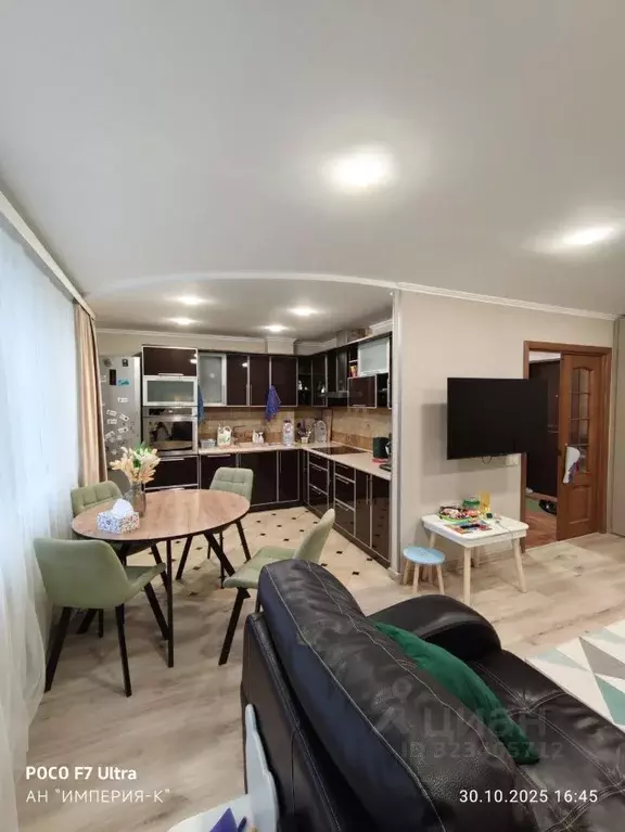 3-к кв. Красноярский край, Красноярск просп. Металлургов, 38 (64.1 м) - Фото 1