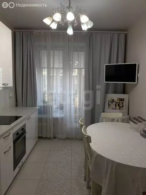 2-комнатная квартира: Санкт-Петербург, ул. Киевская, 3 (67 м) - Фото 1