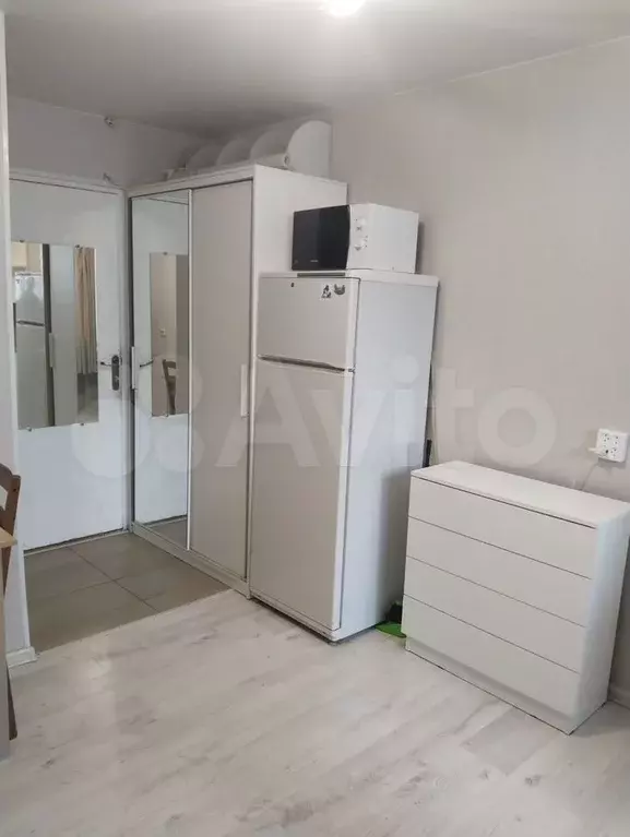 Комната 10,3 м в 5-к., 8/15 эт. - Фото 1