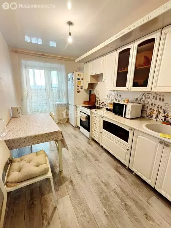 1-комнатная квартира: Тобольск, 7-й микрорайон, 37 (30 м) - Фото 1
