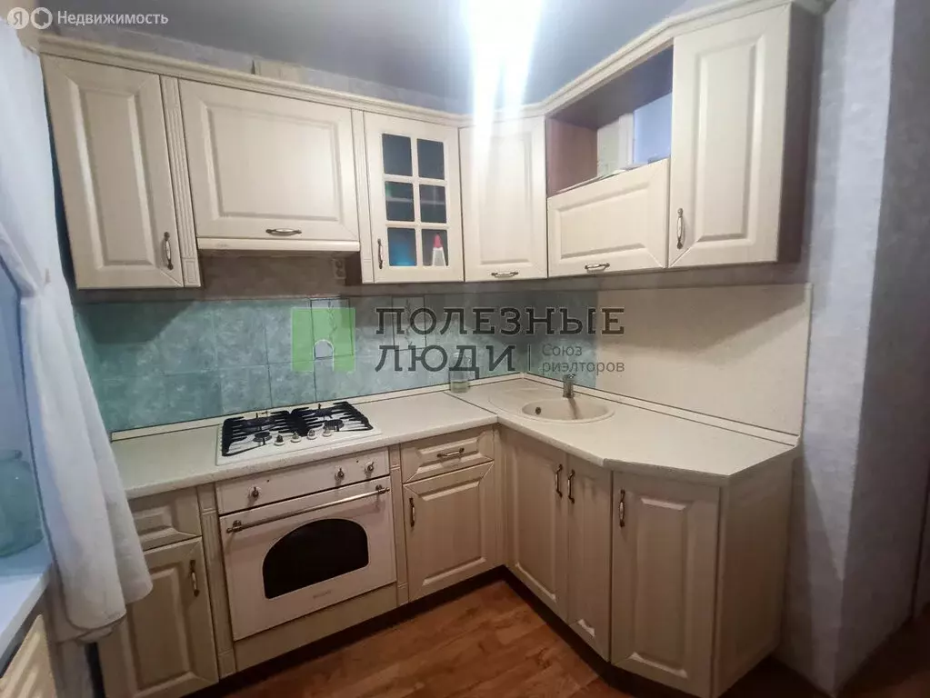 3-комнатная квартира: Ижевск, Автозаводская улица, 72 (48.6 м) - Фото 1