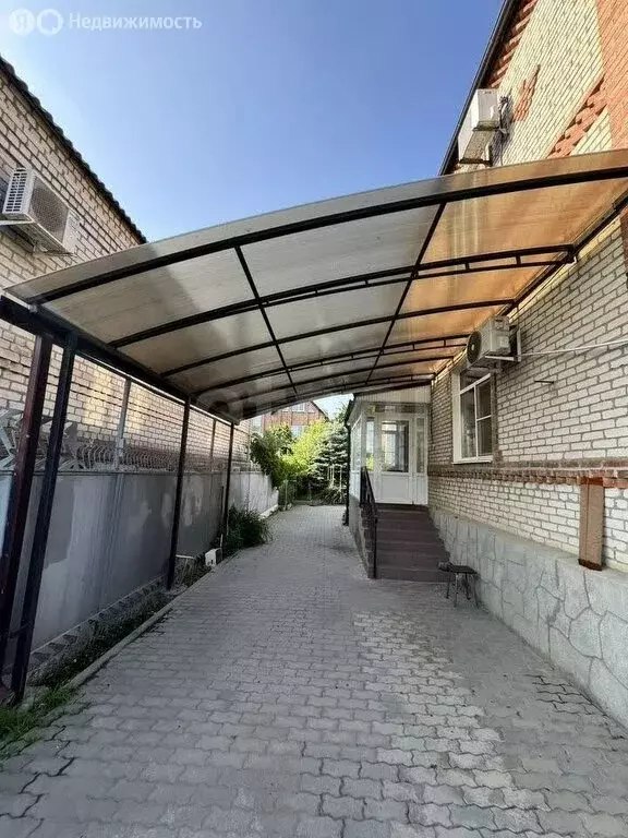 Дом в Батайск, улица Можайского (330 м) - Фото 1