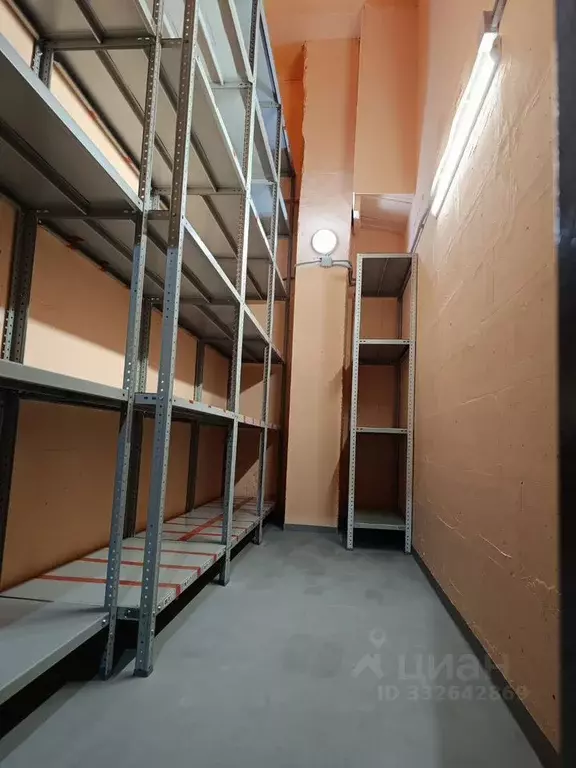 Гараж в Московская область, Химки ул. Академика Грушина, 4 (10 м) - Фото 1