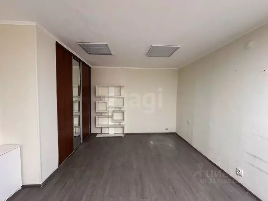 Офис в Белгородская область, Белгород ул. Губкина, 15в (50 м) - Фото 1