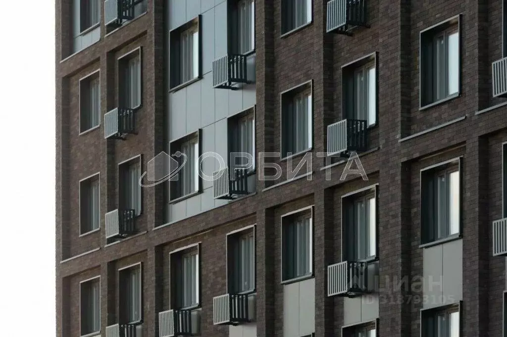 2-к кв. Тюменская область, Тюмень Новгородская ул., 20 (69.9 м) - Фото 0