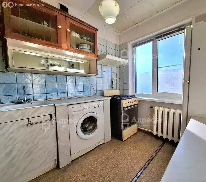 4-комнатная квартира: Волгоград, микрорайон Жилгородок, улица Савкина, ... - Фото 1