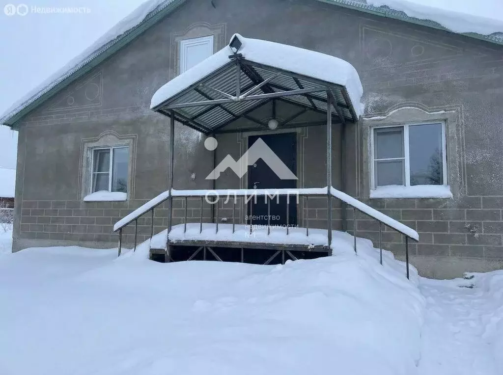 Дом в Вологодская область, Сокольский муниципальный округ, деревня ... - Фото 1