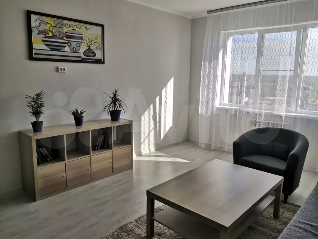 2-к. квартира, 55 м, 10/17 эт. - Фото 0