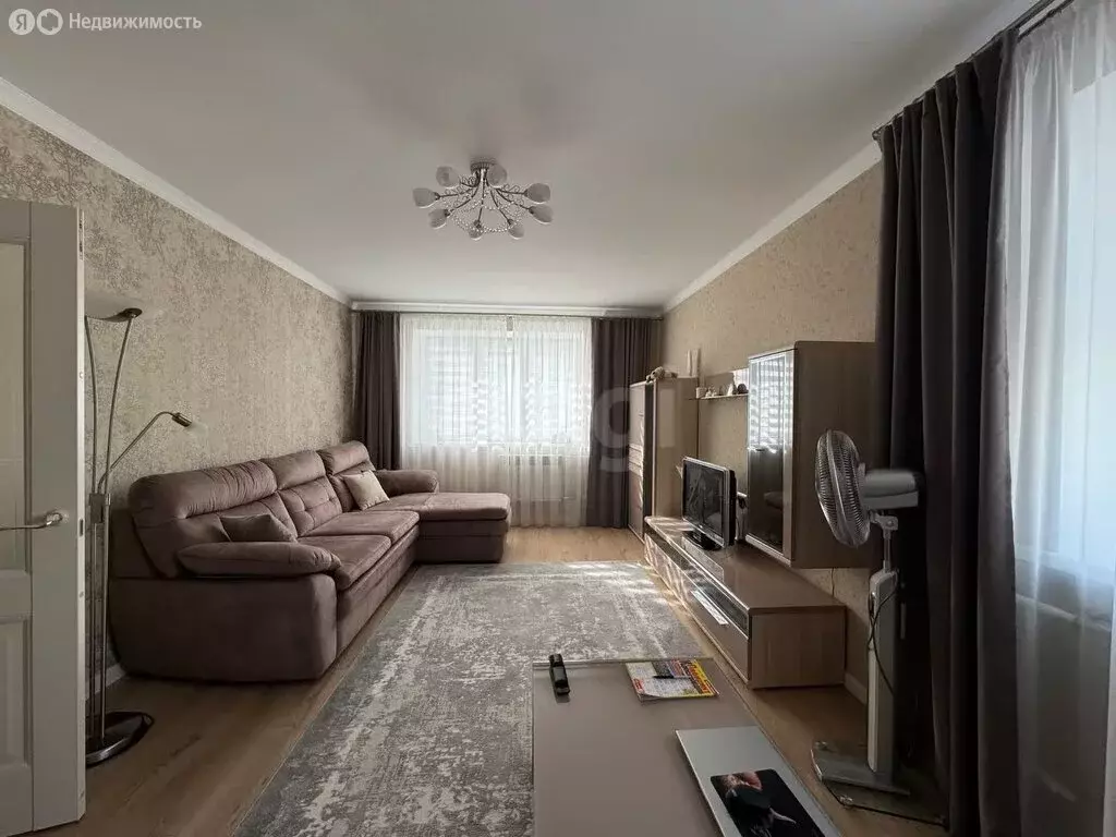 3-комнатная квартира: Брянск, улица Дуки, 59/10 (84 м) - Фото 0
