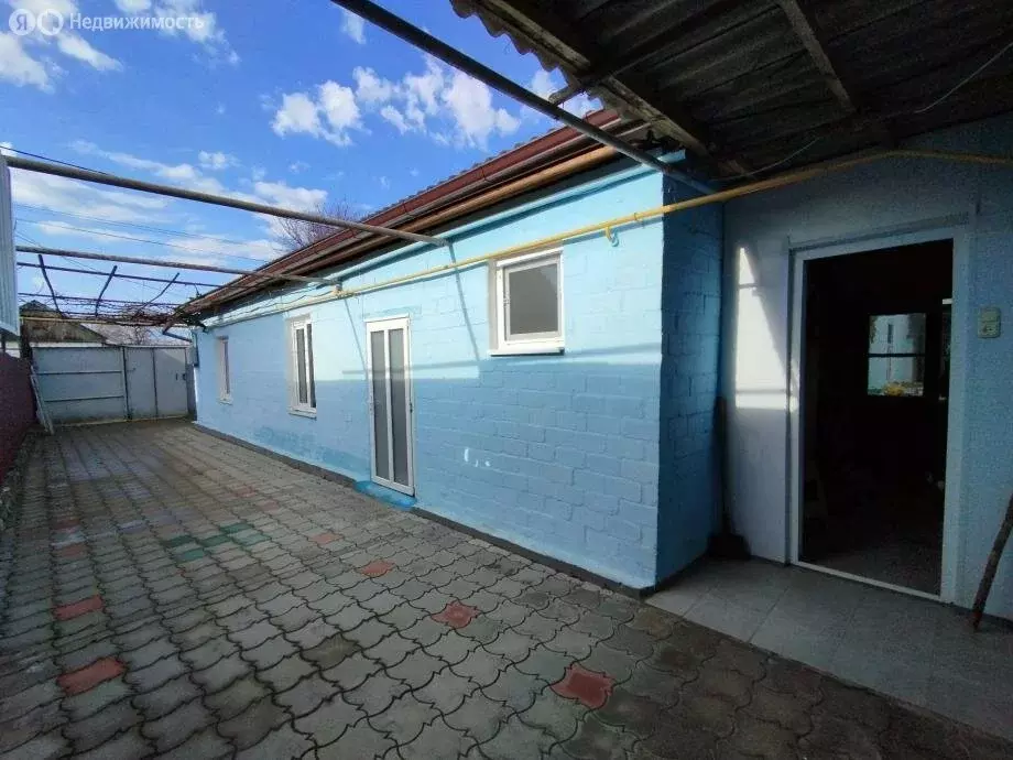 Дом в Темрюкский район, посёлок Сенной (105 м) - Фото 1