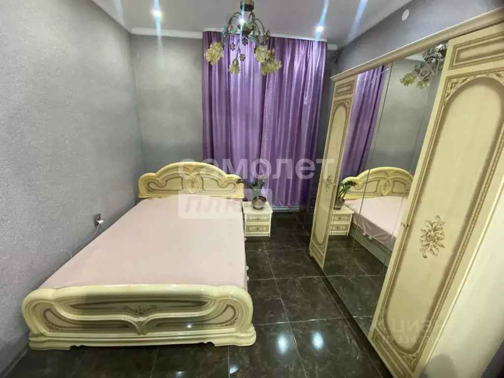 2-к кв. Курская область, Курск Ендовищенская ул., 8 (66.0 м) - Фото 0