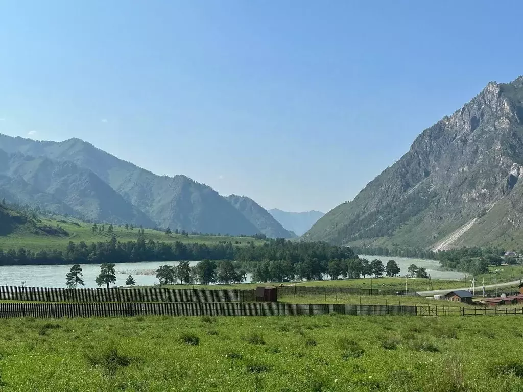 Участок в Алтай, Чемальский район, Чемальское с/пос  (2.3 га.) - Фото 1