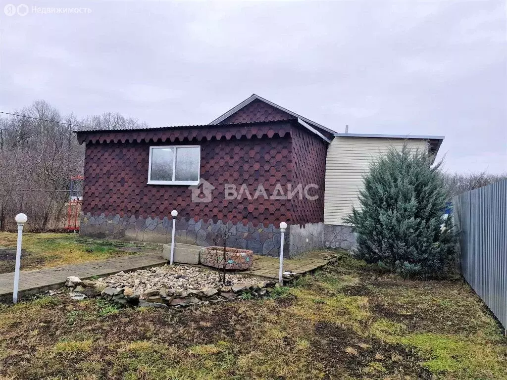 Дом в Рамзайский сельсовет, станция Рамзай, Железнодорожная улица, 20 ... - Фото 1