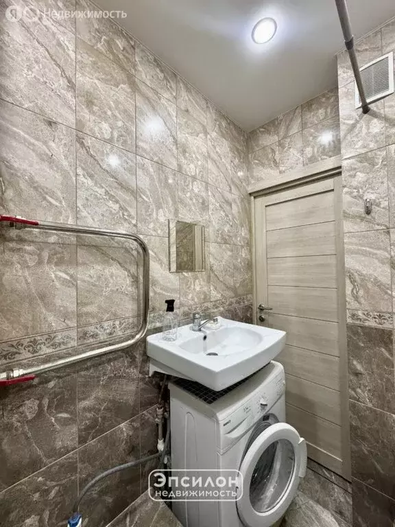 Квартира-студия: Курск, проспект Надежды Плевицкой, 23 (28 м) - Фото 1