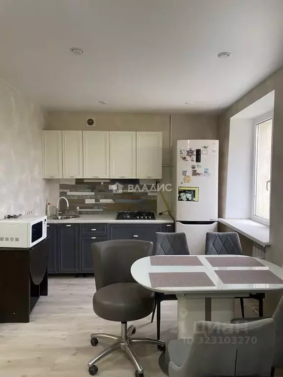 Студия Волгоградская область, Волгоград ул. Дымченко, 20 (31.4 м) - Фото 1