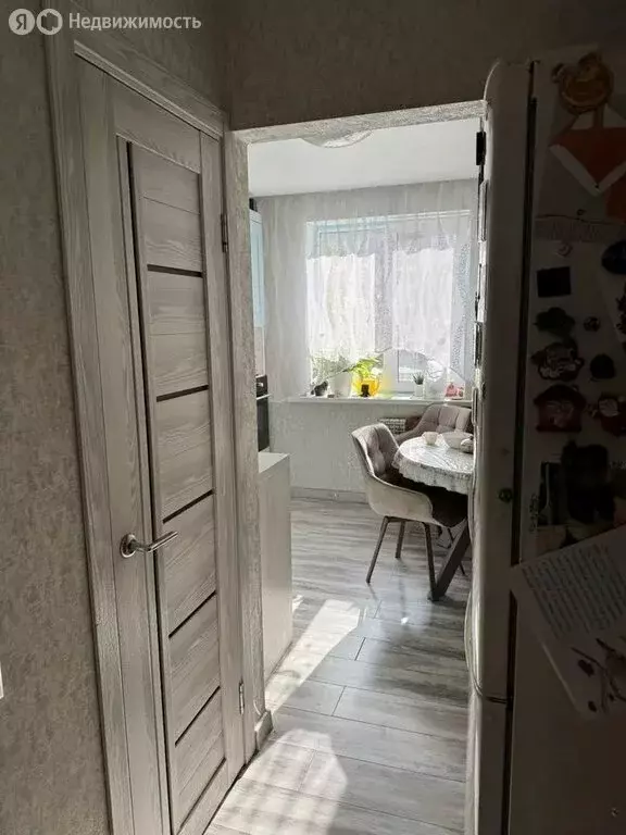 2-комнатная квартира: Тюмень, улица Мельникайте, 127А (50.9 м) - Фото 1