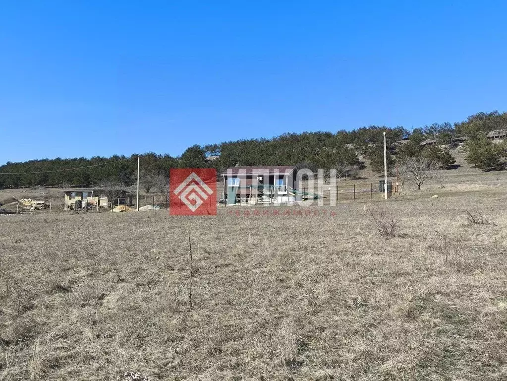 Участок в Крым, Симферопольский район, Трудовское с/пос, с. ... - Фото 2