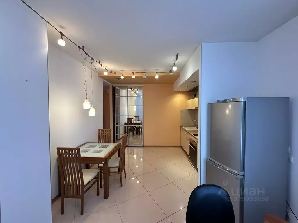 1-к кв. Свердловская область, Екатеринбург ул. Хохрякова, 43 (56.0 м) - Фото 2