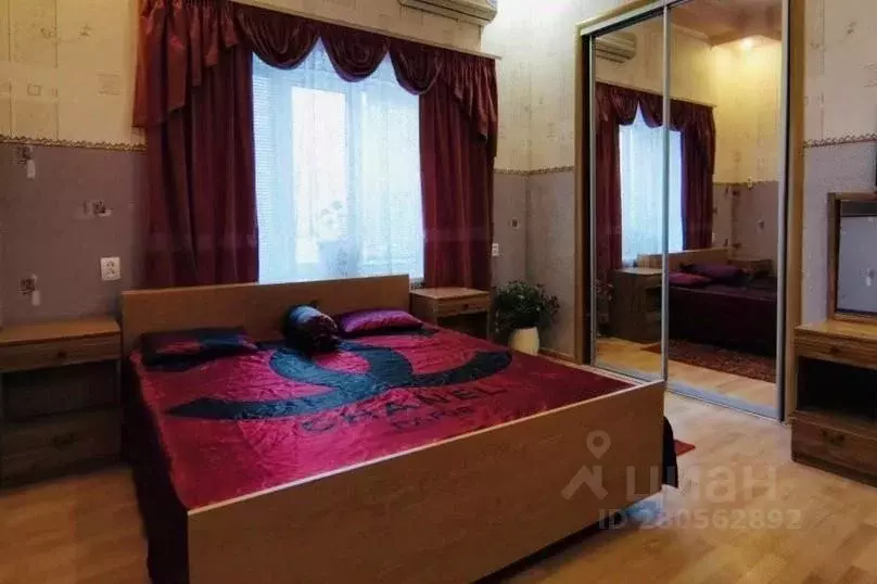 Дом в Крым, Евпатория ул. Имени Бартенева, 12 (35 м) - Фото 1