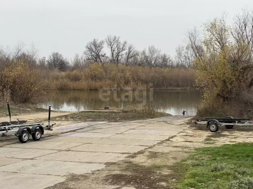 Гараж в Астраханская область, Астрахань пер. 5-й Акварельный, 3 (22 м) - Фото 1