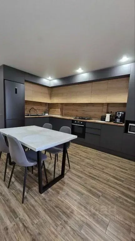 2-к кв. Севастополь ул. Симонок, 55Б (62.5 м) - Фото 1
