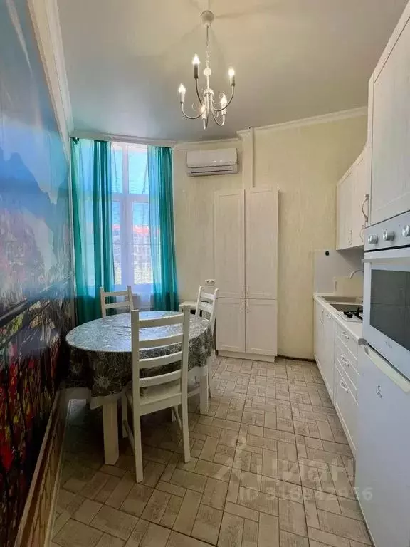 1-к кв. Краснодарский край, Геленджик Крымская ул., 22к5 (30.0 м) - Фото 0