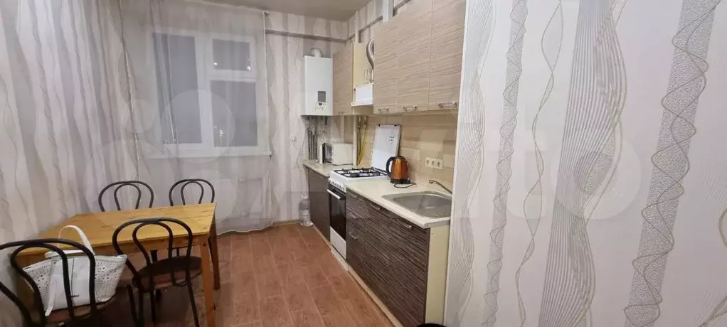 2-к. квартира, 50 м, 8/10 эт. - Фото 0