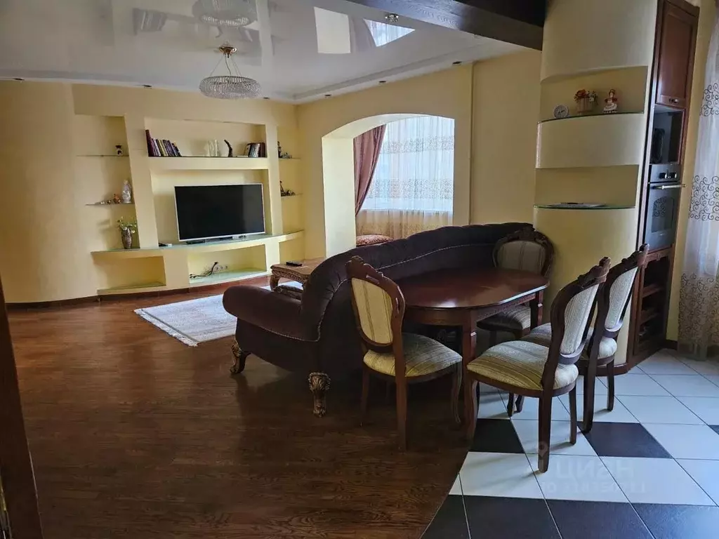 3-к кв. Удмуртия, Ижевск Красногеройская ул., 60 (100.0 м) - Фото 1