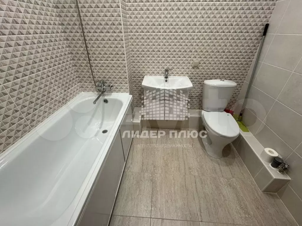 1-к. квартира, 35 м, 1/5 эт. - Фото 0