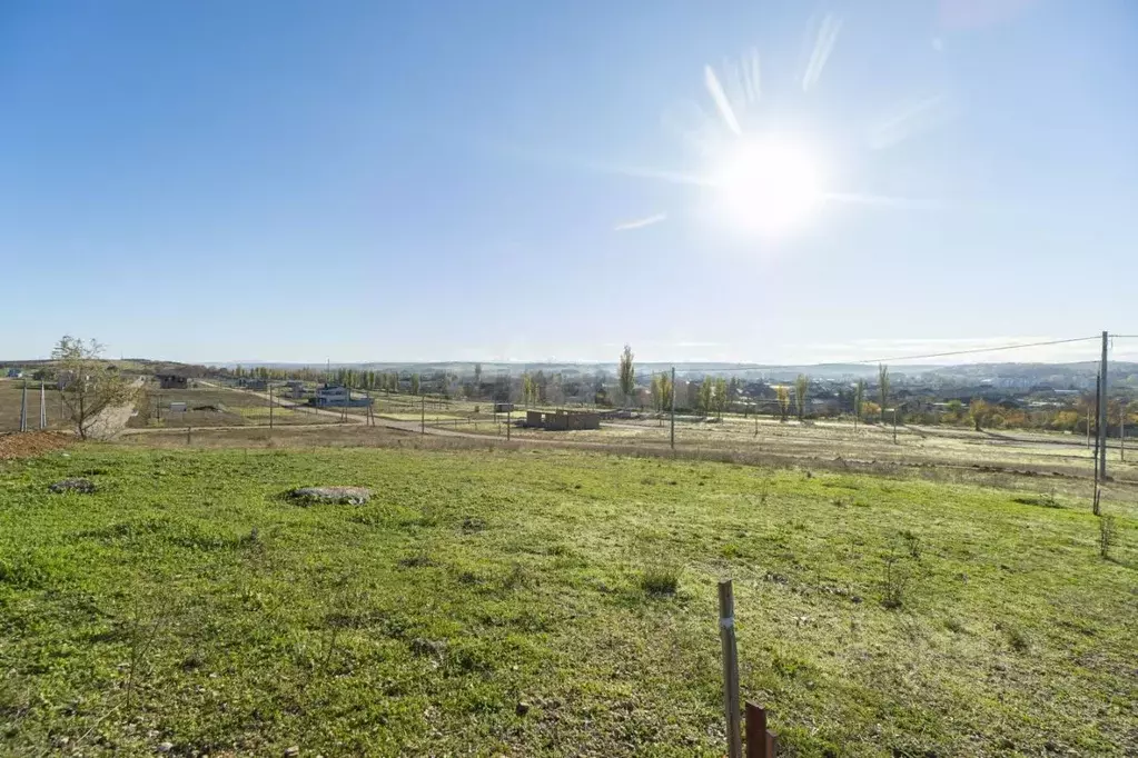 Участок в Севастополь с. Полюшко, ул. Юрия Линкина (4.0 сот.) - Фото 1