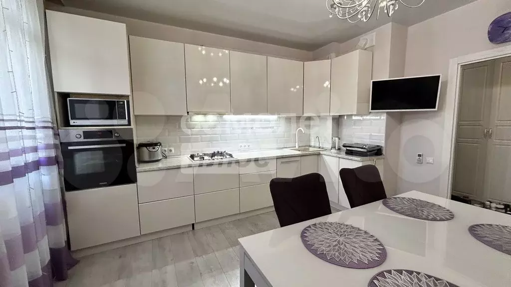 2-к. квартира, 84,6 м, 6/9 эт. - Фото 1