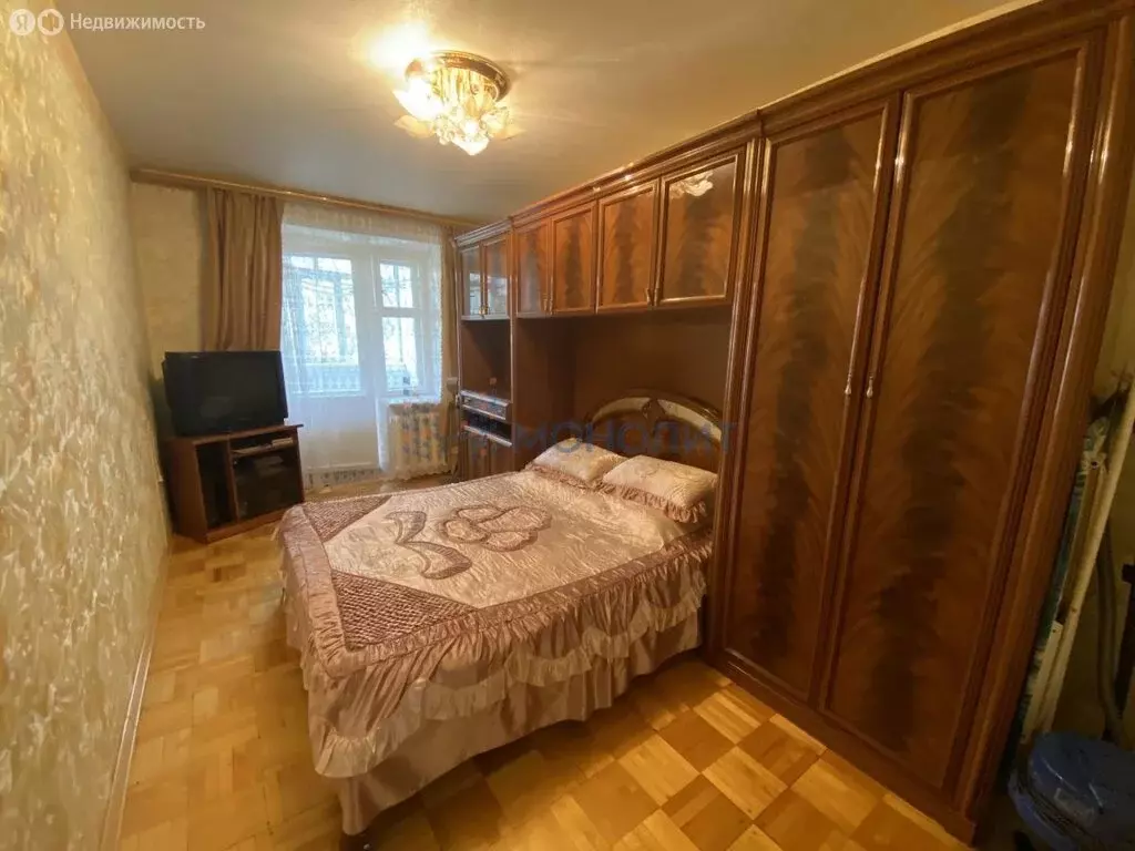 3-комнатная квартира: Нижний Новгород, улица Бориса Панина, 4 (61.5 м) - Фото 0
