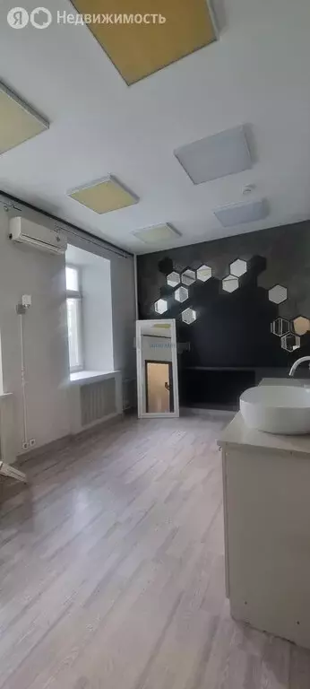 Помещение свободного назначения (65 м) - Фото 0