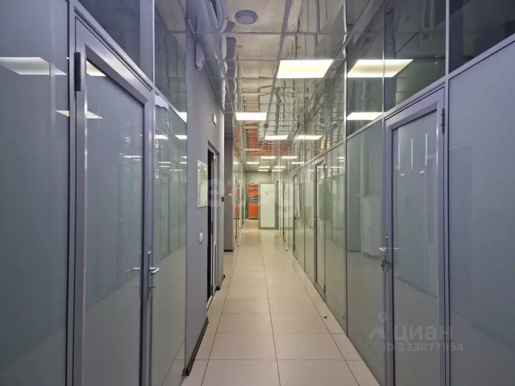 Офис в Ямало-Ненецкий АО, Новый Уренгой просп. Губкина, 14А (25 м) - Фото 2