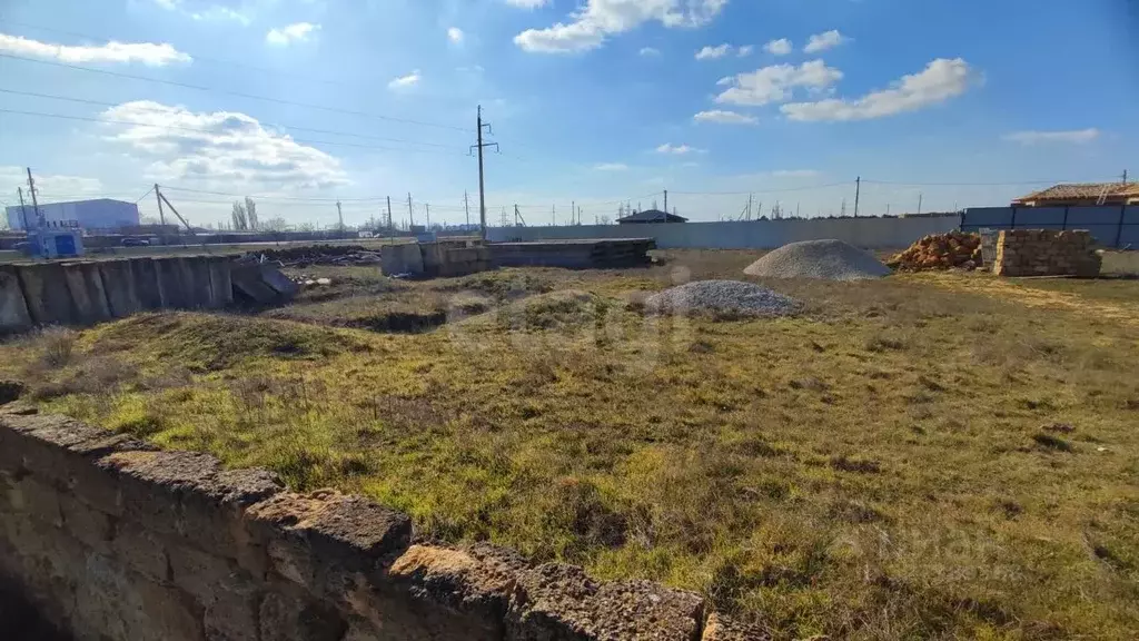 Участок в Крым, Сакский район, с. Лесновка ул. Абрикосовая (10.0 сот.) - Фото 1