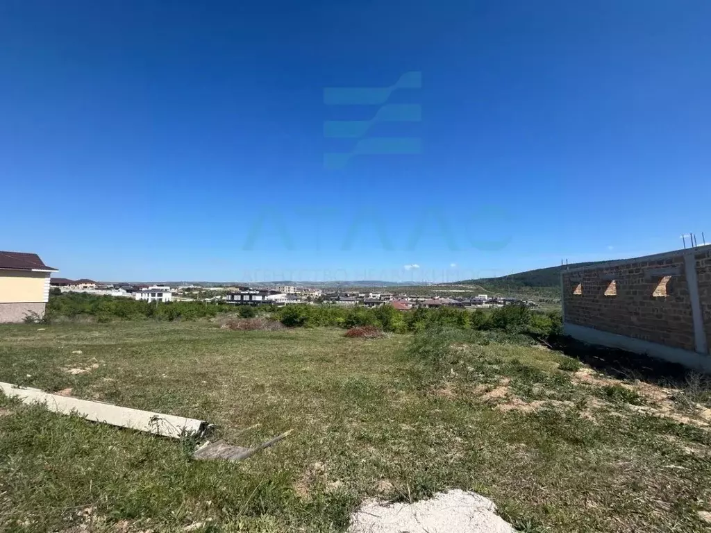 Участок в Крым, Симферопольский район, Трудовское с/пос, Мартовский ... - Фото 1