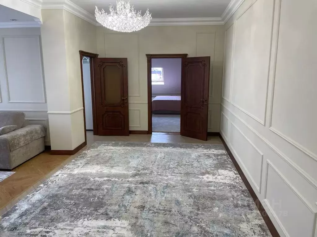 3-к кв. Дагестан, Махачкала ул. Ахмеда Магомедова, 4к1 (105.0 м) - Фото 0
