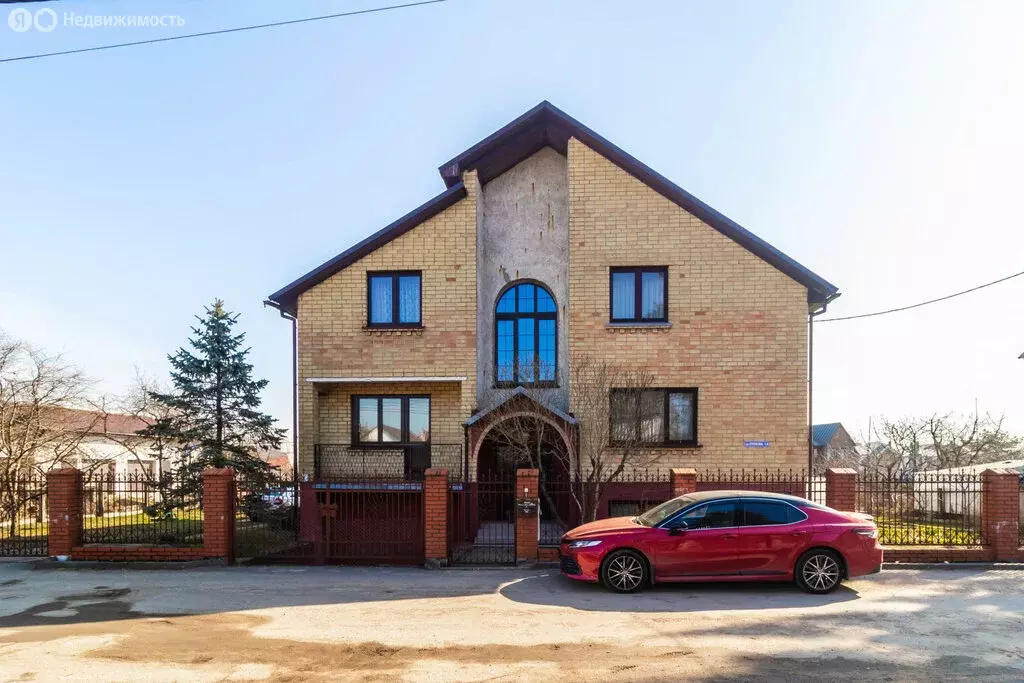 Дом в посёлок Невское, улица Сурикова, 1В (386.7 м) - Фото 1