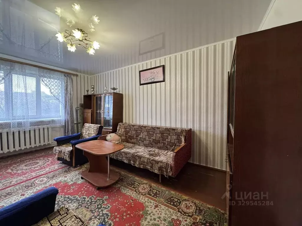 2-к кв. Крым, Белогорск ул. Нижнегорская, 29 (41.6 м) - Фото 1