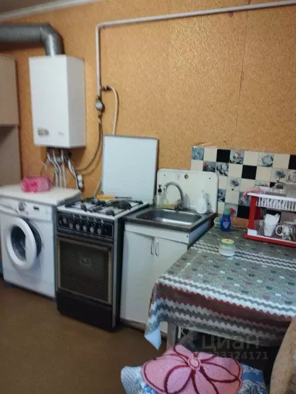Дом в Крым, Симферополь ул. Кечкеметская (25 м) - Фото 1
