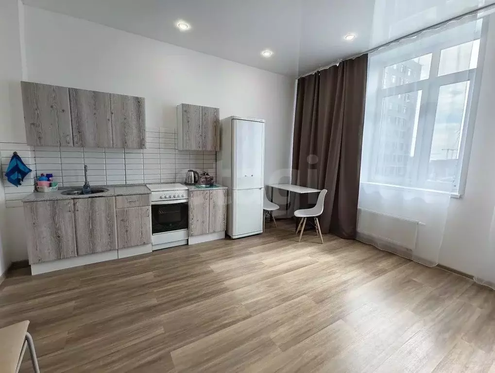 Студия Тюменская область, Тюмень ул. Тимофея Чаркова, 83 (28.0 м) - Фото 2