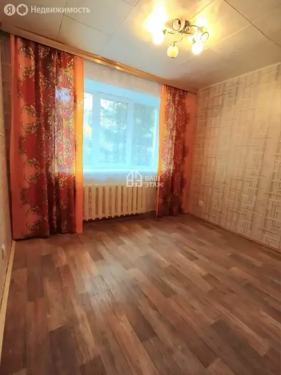 1к в 8-комнатной квартире (17 м) - Фото 1