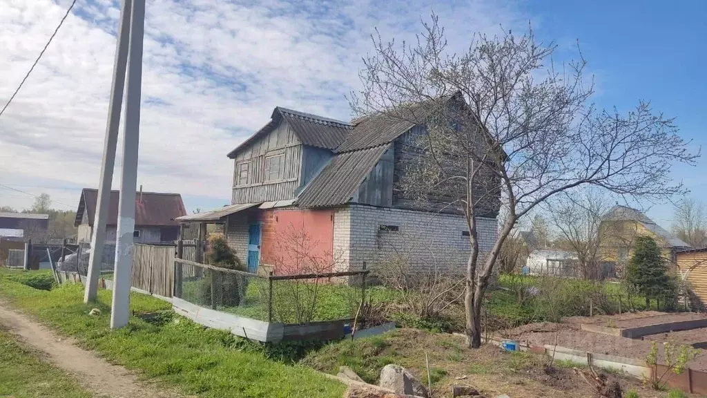 Дом в Ленинградская область, Кировский район, Приладожское городское ... - Фото 0