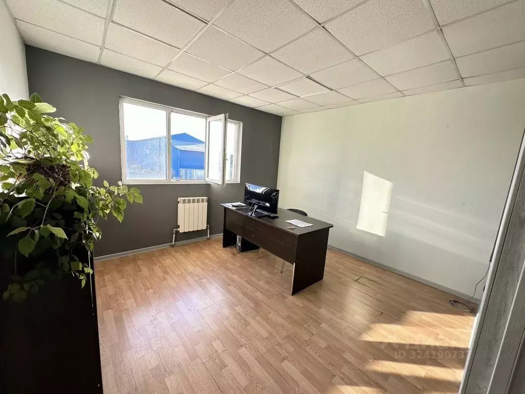 Офис в Свердловская область, Екатеринбург Полевской тракт, 17-й км, 11 ... - Фото 1