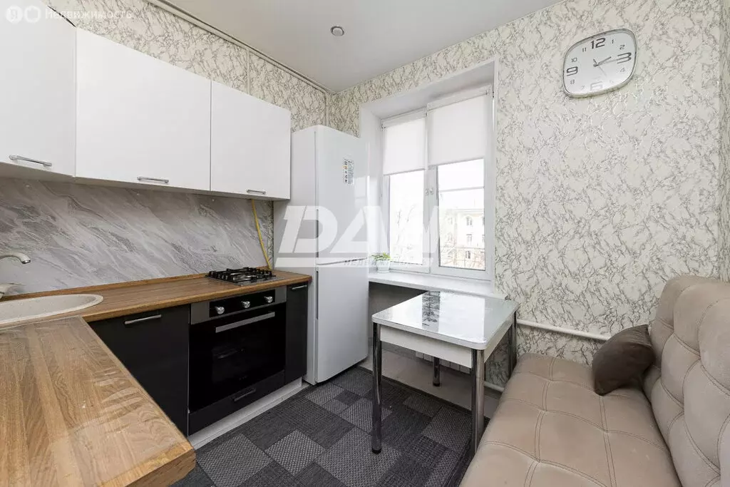 2-комнатная квартира: Челябинск, улица Богдана Хмельницкого, 9 (56.6 ... - Фото 2