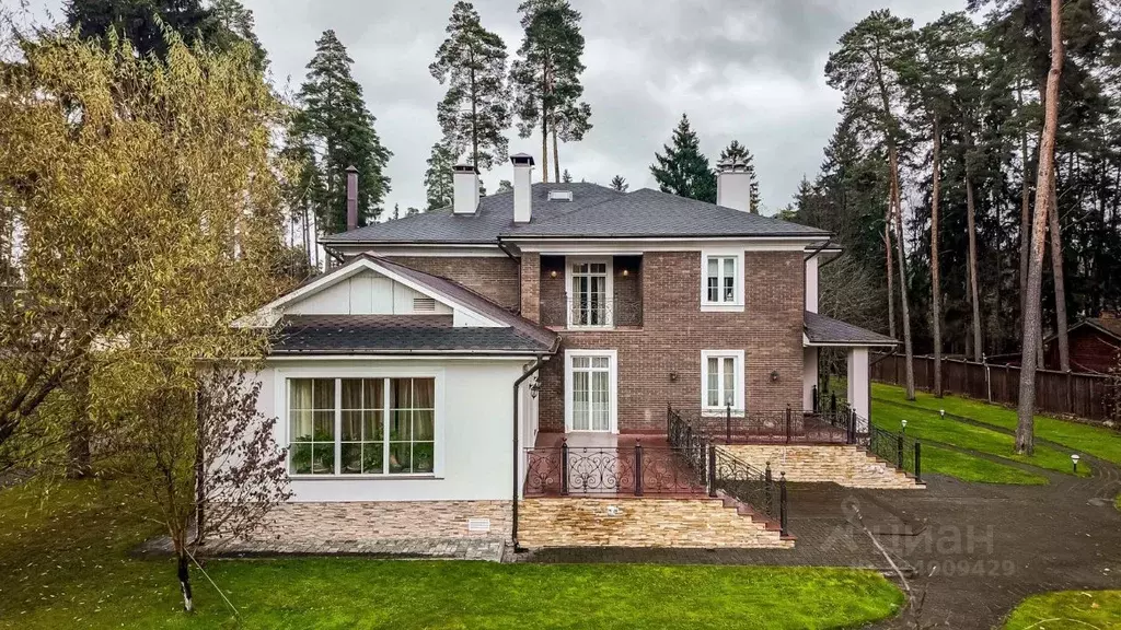 Дом в Московская область, Звенигород Одинцовский городской округ, ДСК ... - Фото 0