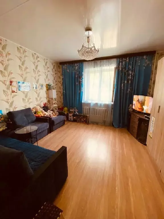 Продается 3-комнатная квартира - Фото 1