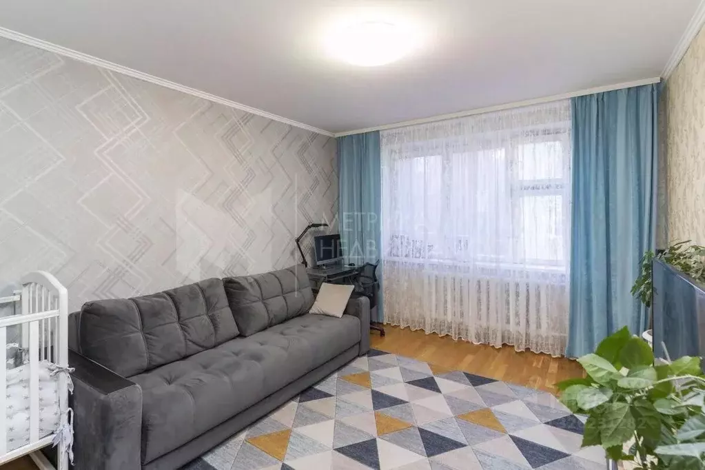 2-к кв. Тюменская область, Тюмень ул. Николая Семенова, 33к1 (62.3 м) - Фото 1